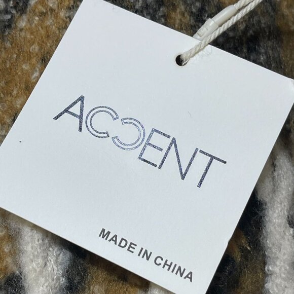 New Accent Fuzzy Scarf Animal Print Fringe Black Brown 19 X 76 - Picture 3 of 5